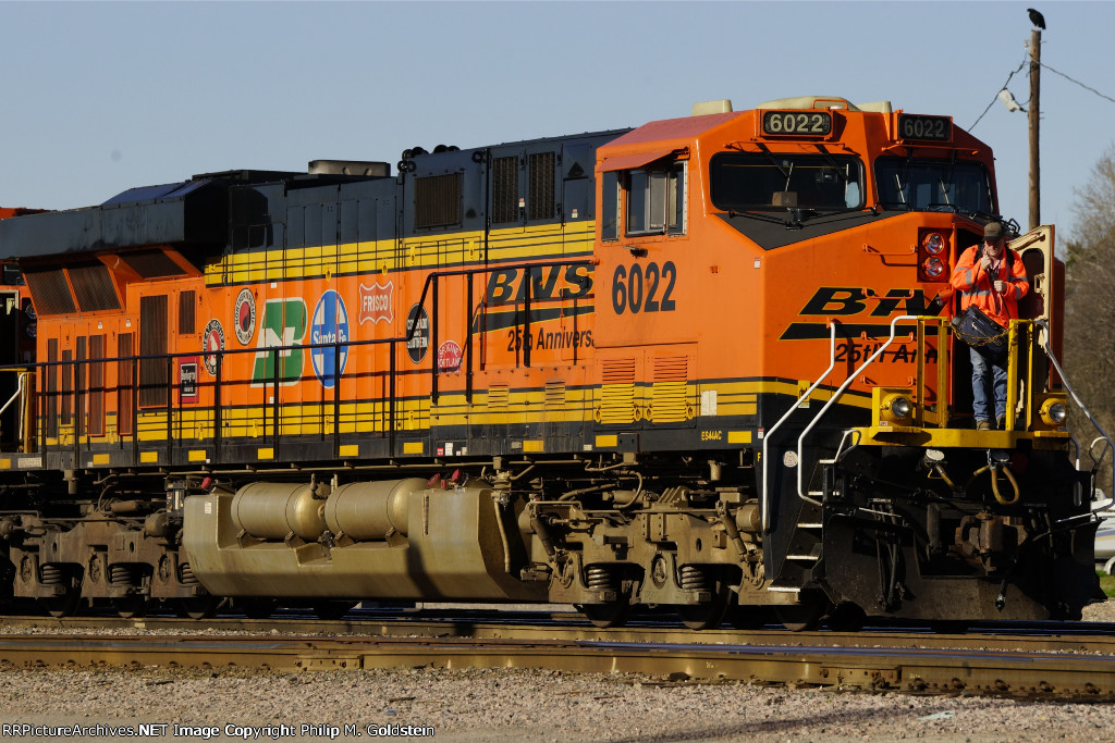 BNSF 6022